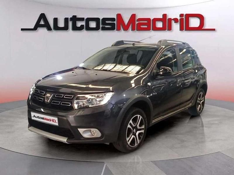 Usado Dacia Sandero Comfort 95 CV (69 kW) 2020 Negro Utilitario
