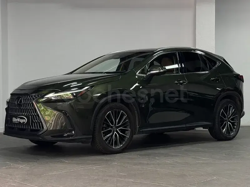 Usado Lexus NX450h+ Luxury Line 306 CV (225 kW) 2022 Verde SUV