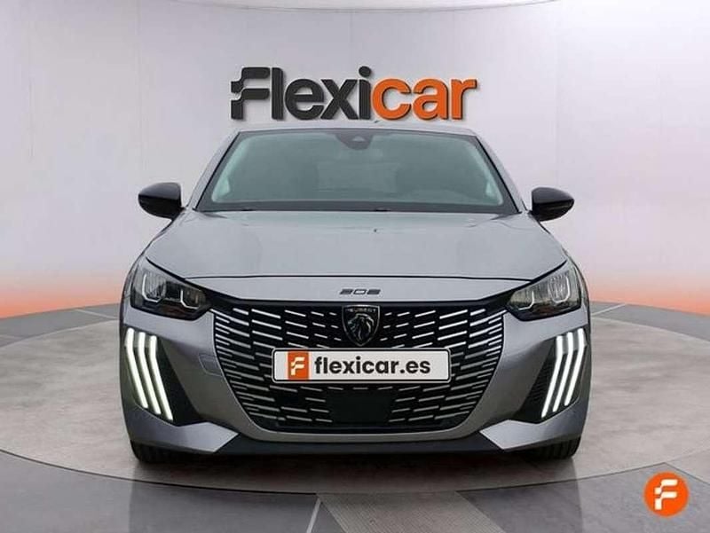 Usado Peugeot 208 Allure 101 CV (74 kW) 2025 Gris Utilitario