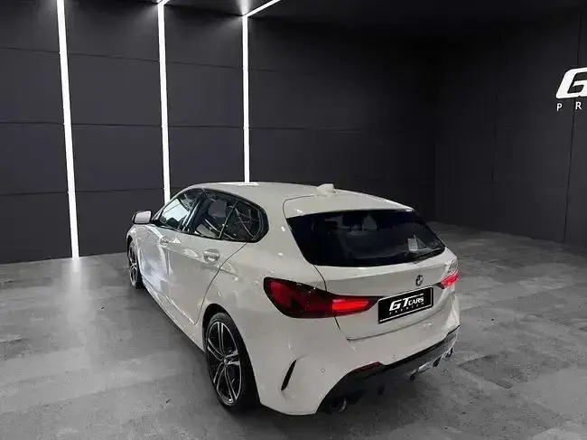 Usado BMW 118 150 CV (110 kW) 2023 Blanco Utilitario