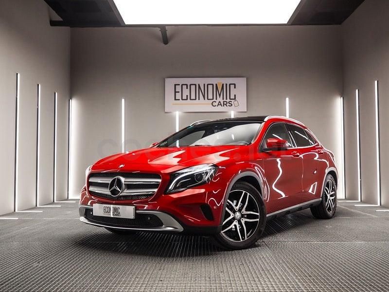 Usado Mercedes GLA200 Urban 136 CV (100 kW) 2015 Rojo SUV