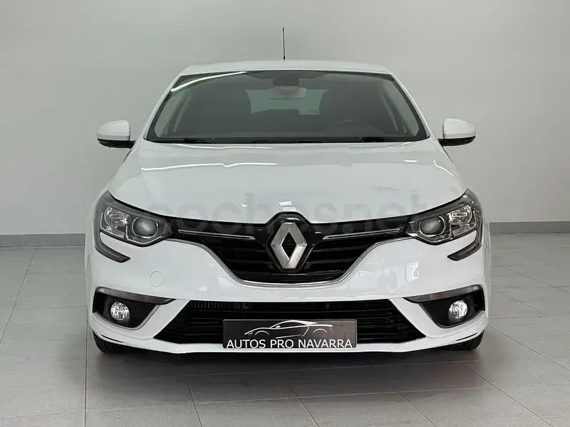 Usado Renault Mégane Zen 132 CV (97 kW) 2016 Blanco Berlina