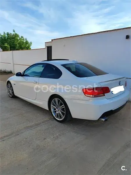 Usado BMW 320 177 CV (130 kW) 2008 Blanco Coupe
