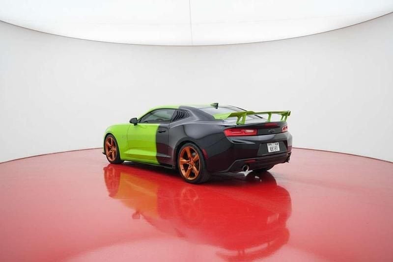 Usado Chevrolet Camaro 405 CV (297 kW) 2017 Verde Coupe