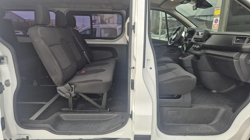 Usado Nissan Primastar 150 CV (110 kW) 2021 Blanco Monovolumen