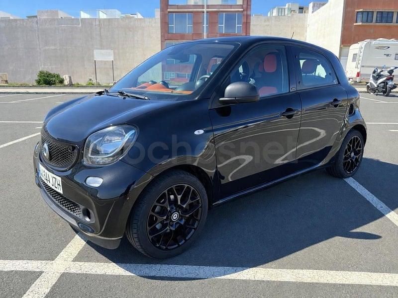 Usado Smart ForFour Passion 90 CV (66 kW) 2017 Negro Utilitario
