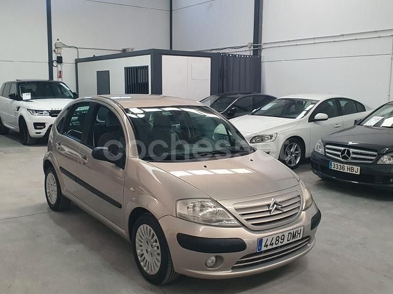 Usado Citroën C3 Exclusive 70 CV (51 kW) 2005 Beige Berlina