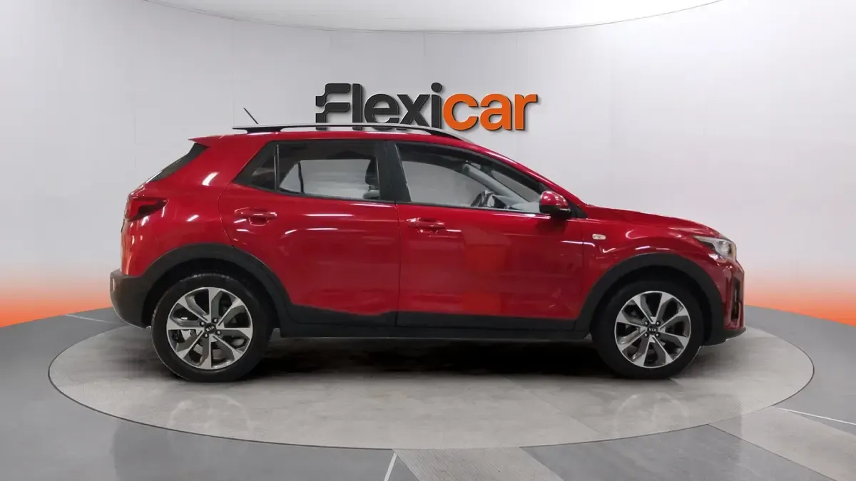 Usado Kia Stonic 101 CV (74 kW) 2018 Rojo SUV