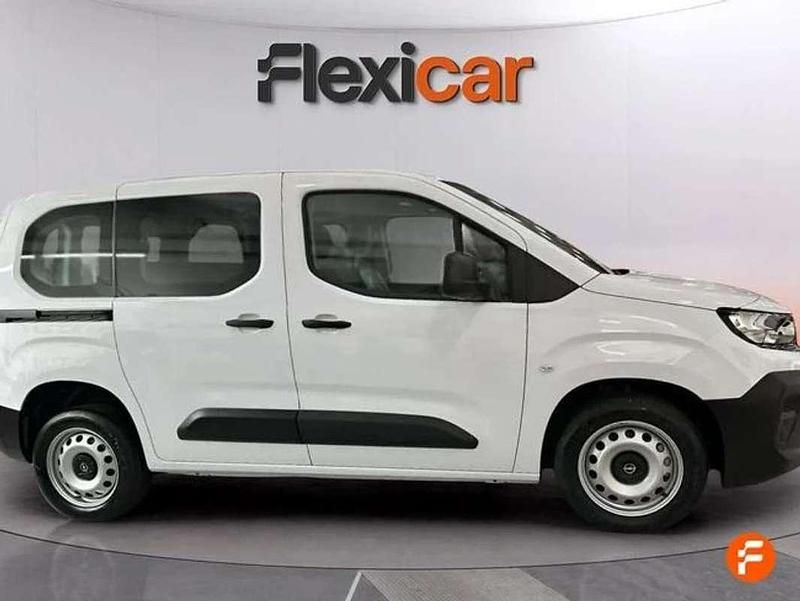 Usado Opel Combo S 101 CV (74 kW) 2024 Blanco Monovolumen