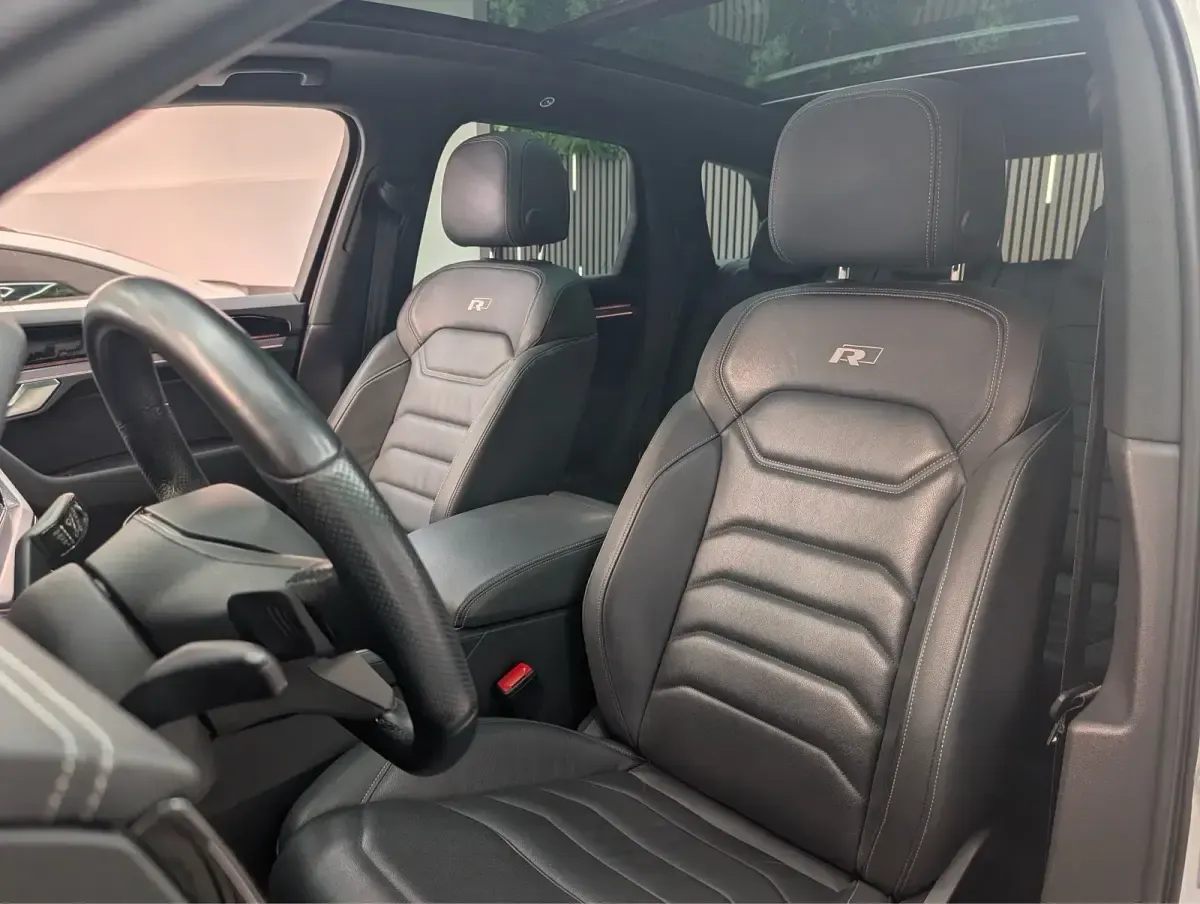 Usado VW Touareg R-line 286 CV (210 kW) 2022 Blanco SUV