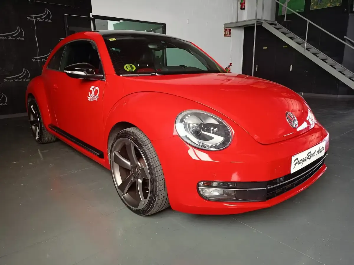 Usado VW Beetle 105 CV (77 kW) 2012 Rojo Utilitario