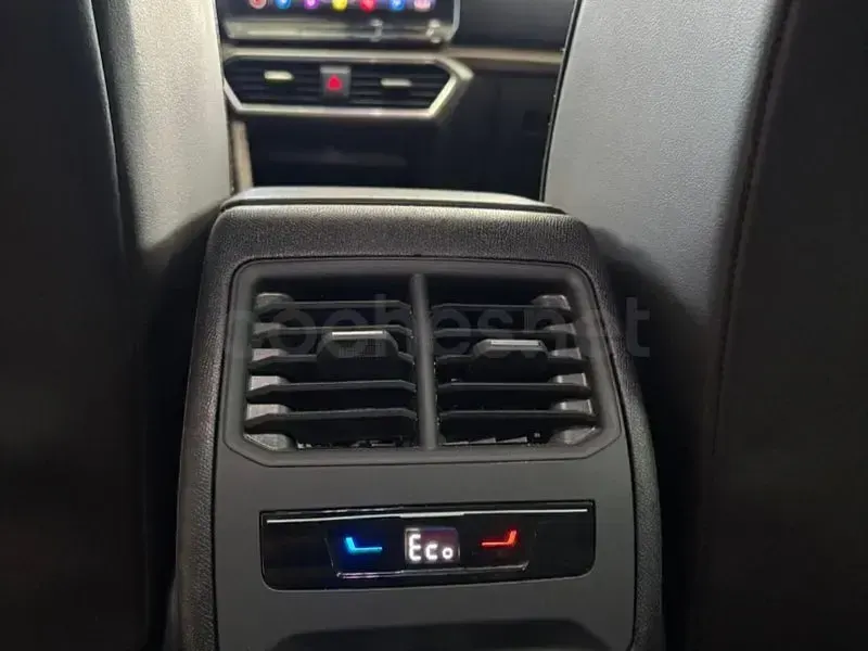 Usado Seat Leon XCELLENCE 204 CV (150 kW) 2021 Blanco Berlina