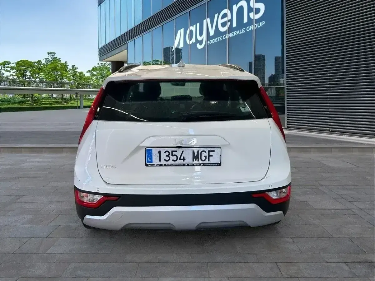 Usado Kia Niro 141 CV (103 kW) 2023 Blanco SUV