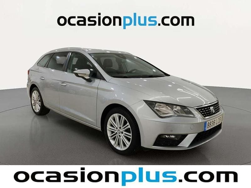 Usado Seat Leon ST XCELLENCE 150 CV (110 kW) 2019 Plateado Familiar