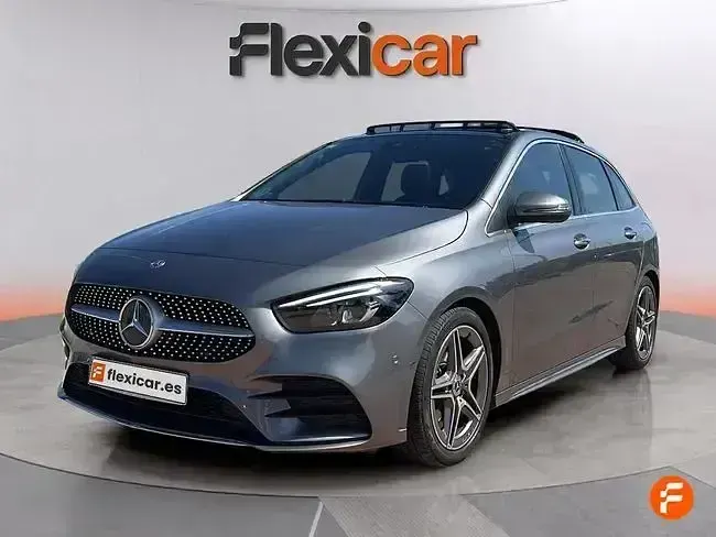 Usado Mercedes B200 150 CV (110 kW) 2019 Gris Monovolumen