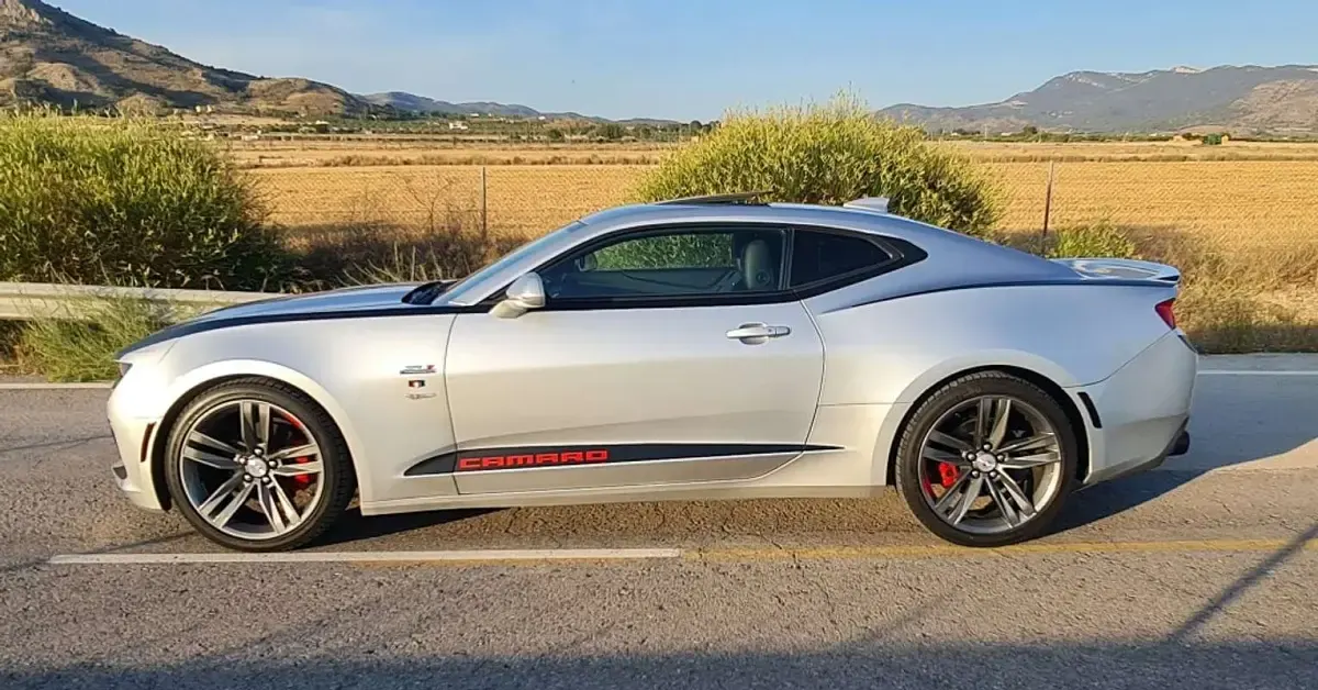 Usado Chevrolet Camaro 2017 Gris Coupe