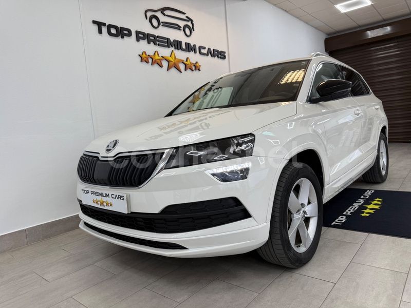 Blanco Usado 2021 Skoda Karoq Ambition SUV | 19.999 € (Precio justo) - Imagen 1/4