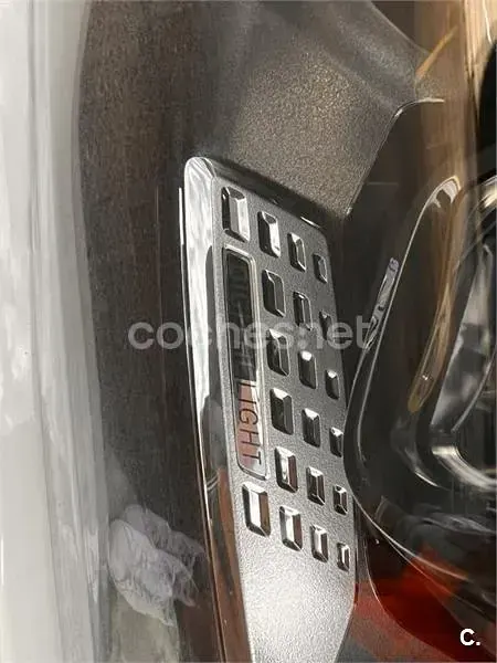 Usado Mercedes E300 320 CV (235 kW) 2022 Blanco Familiar