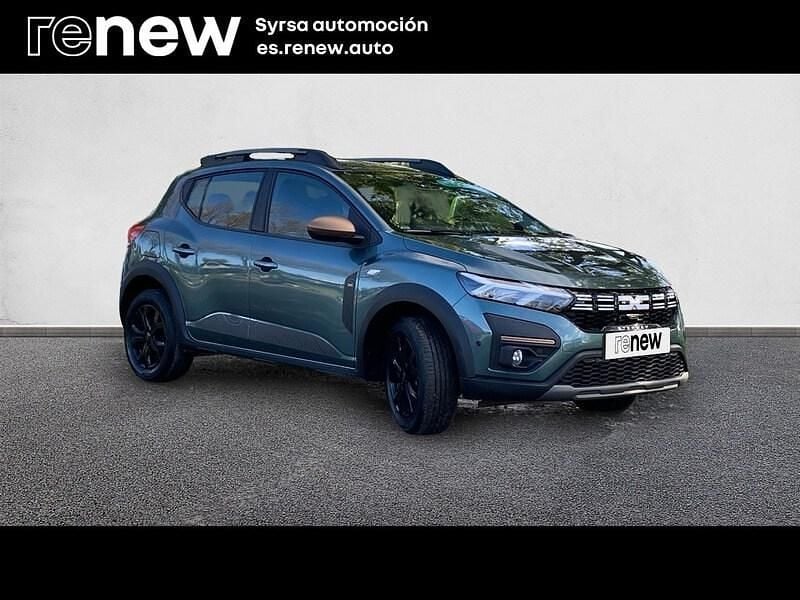 Usado Dacia Sandero Extreme 100 CV (73 kW) 2025 Verde Berlina