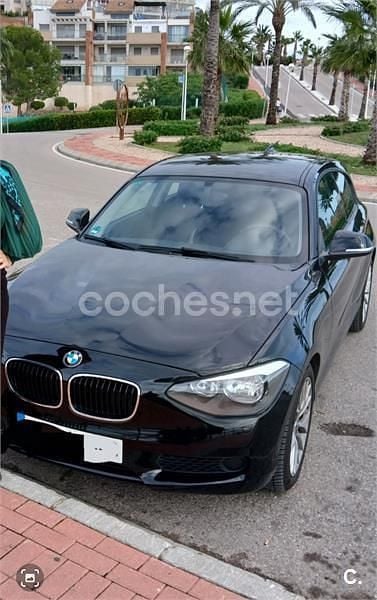 Usado BMW 114 102 CV (75 kW) 2012 Negro Utilitario