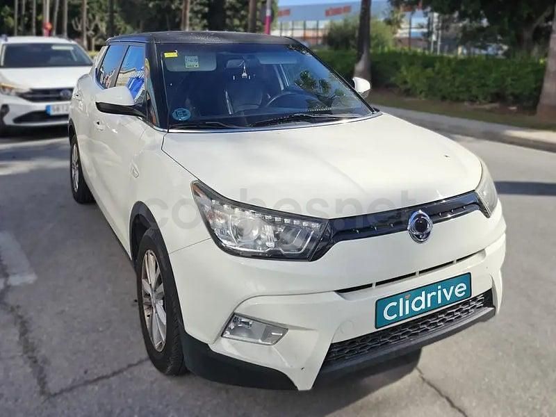 Usado Ssangyong (KGM) Tivoli Limited 115 CV (84 kW) 2016 Blanco SUV