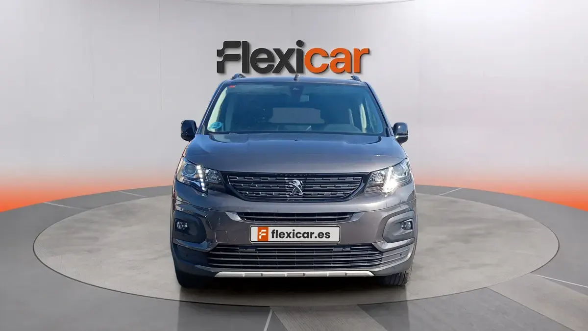 Usado Peugeot Rifter GTi 102 CV (75 kW) 2023 Gris Monovolumen
