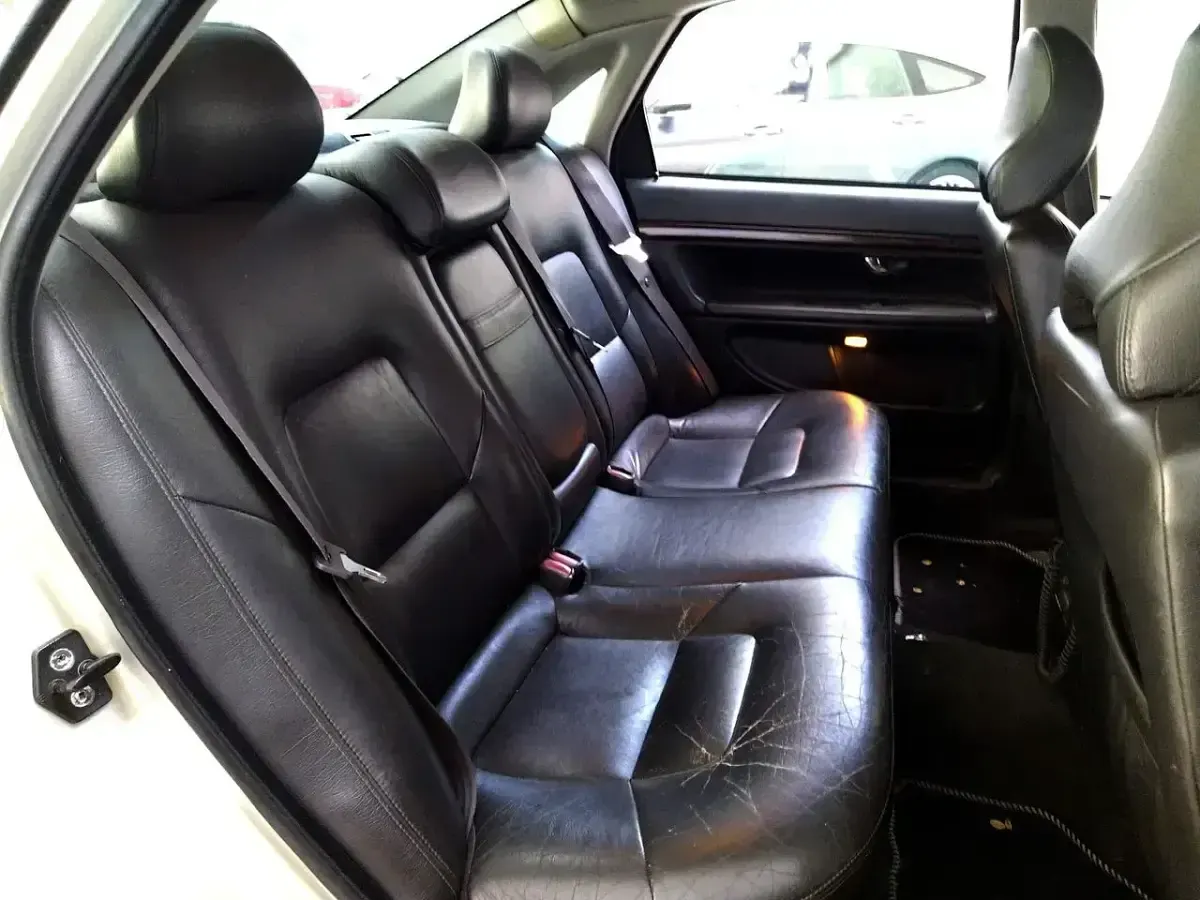 Usado Volvo S80 163 CV (119 kW) 2003 Beige Berlina