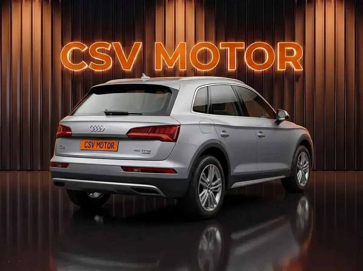 Usado Audi Q5 Advanced Plus 299 CV (219 kW) 2021 Gris SUV