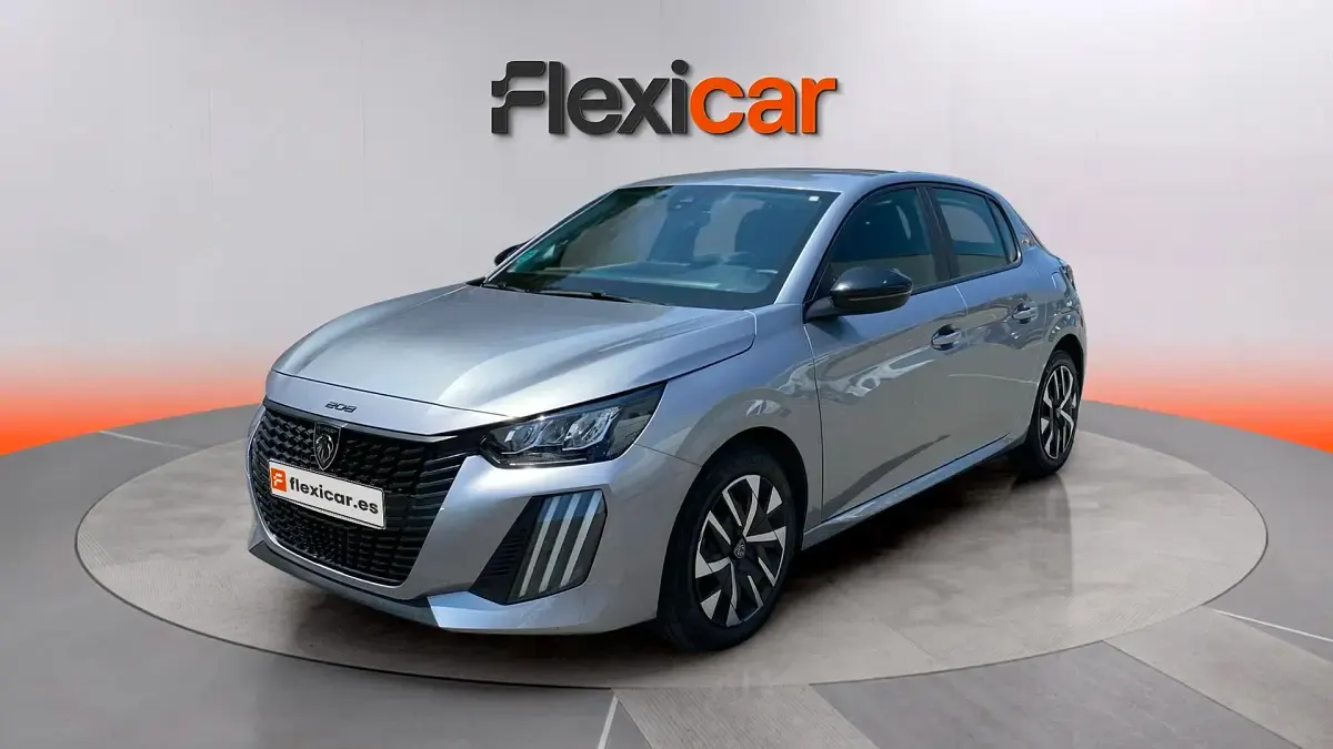 Usado Peugeot 208 Style 101 CV (74 kW) 2024 Gris Utilitario