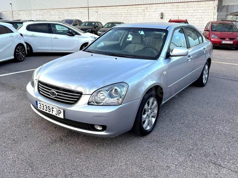 Usado Kia Magentis EX 140 CV (102 kW) 2006 Gris / plata Berlina