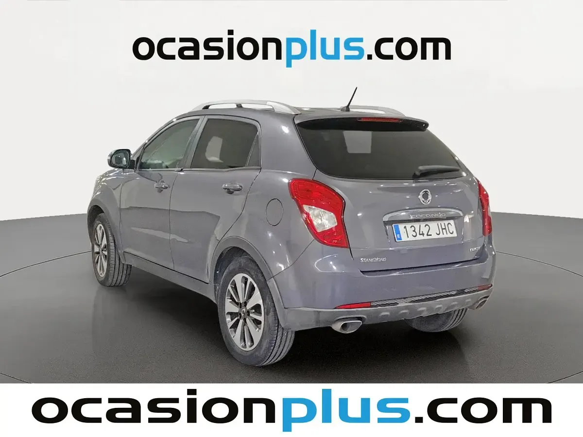Usado SsangYong Korando Limited 150 CV (110 kW) 2015 Gris SUV