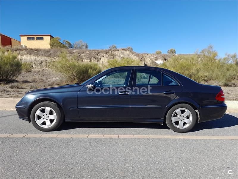 Azul Usado 2005 Mercedes E280 Avantgarde Berlina | 5300 € (Super precio) - Imagen 1/4