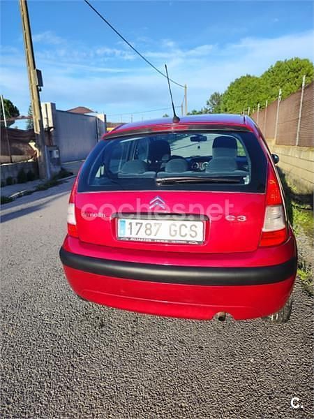 Usado Citroën C3 61 CV (44 kW) 2008 Granate Berlina