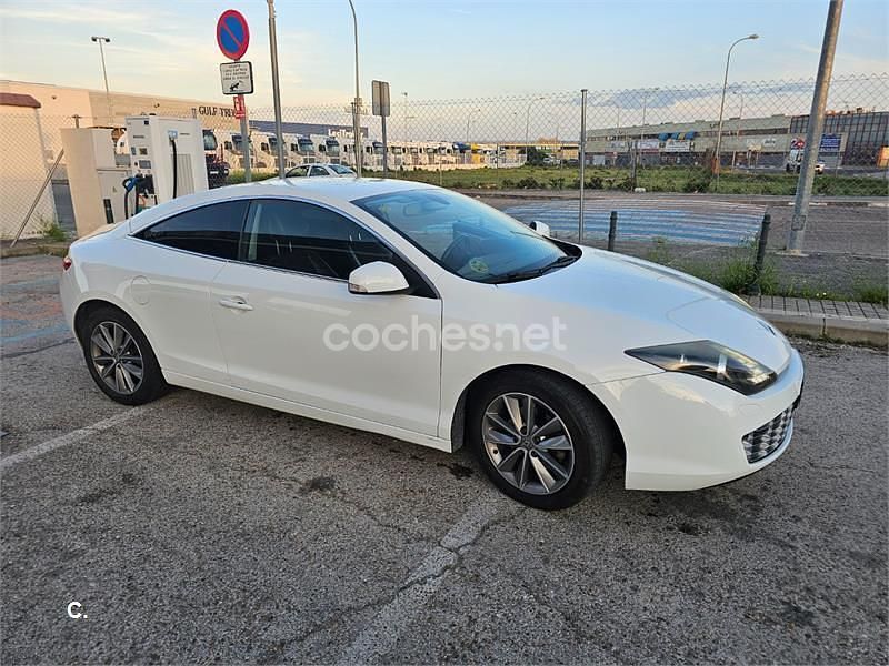 Usado Renault Laguna Coupé 150 CV (110 kW) 2012 Blanco Coupe