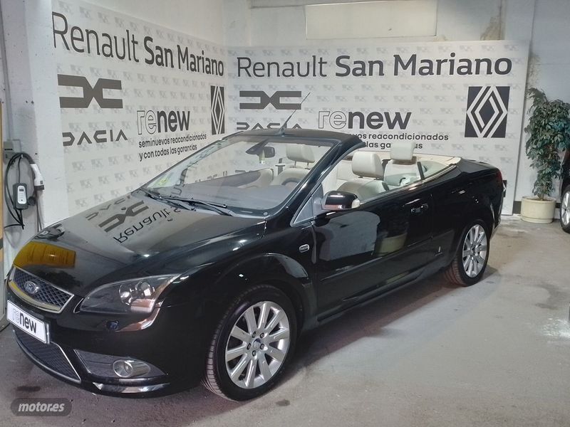 Usado Ford Focus Cabriolet Titanium 136 CV (100 kW) 2008 Negro Descapotable