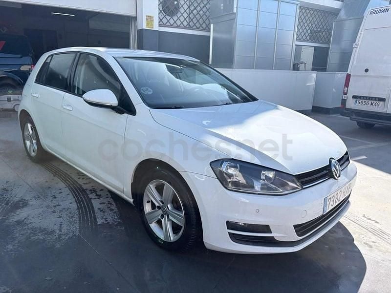 Usado VW Golf VII Advance 110 CV (80 kW) 2016 Blanco Berlina