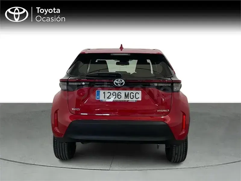 Usado Toyota Yaris Cross Active 116 CV (85 kW) 2023 Rojo SUV