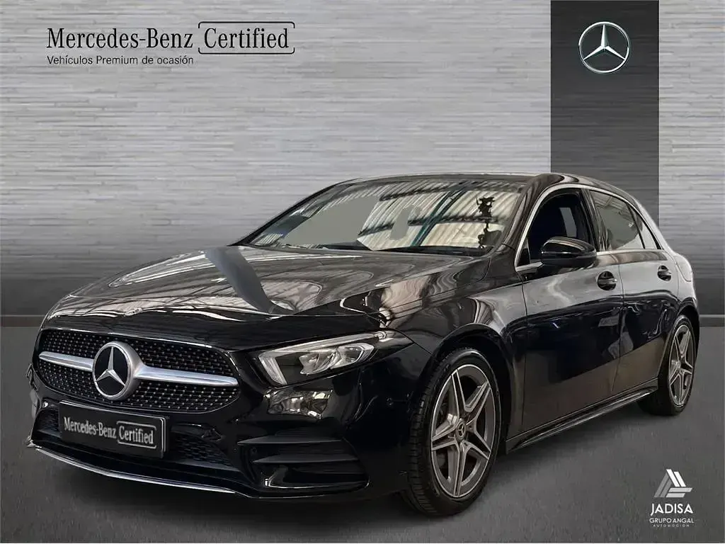 Usado Mercedes A180 116 CV (85 kW) 2022 Negro Berlina