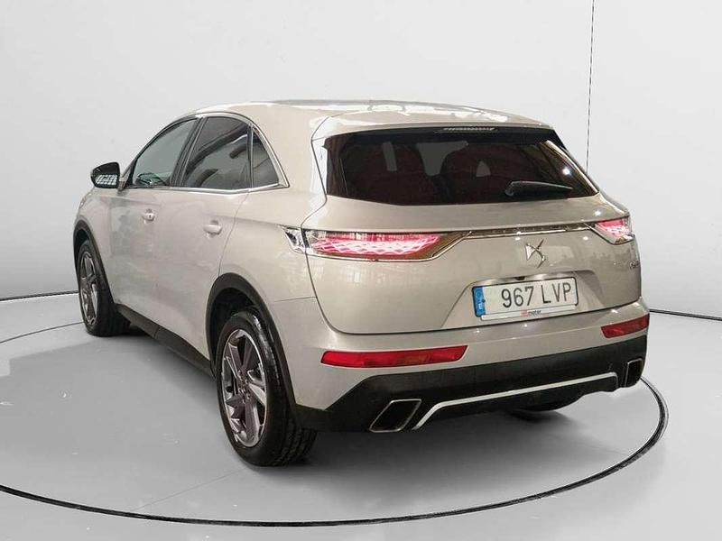 Usado DS Automobiles DS7 Crossback So Chic 182 CV (133 kW) 2021 Gris SUV