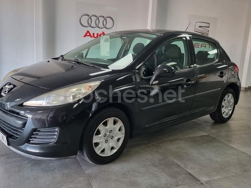 Negro Usado 2010 Peugeot 207 Envy Berlina | 3999 € (Precio justo) - Imagen 1/4