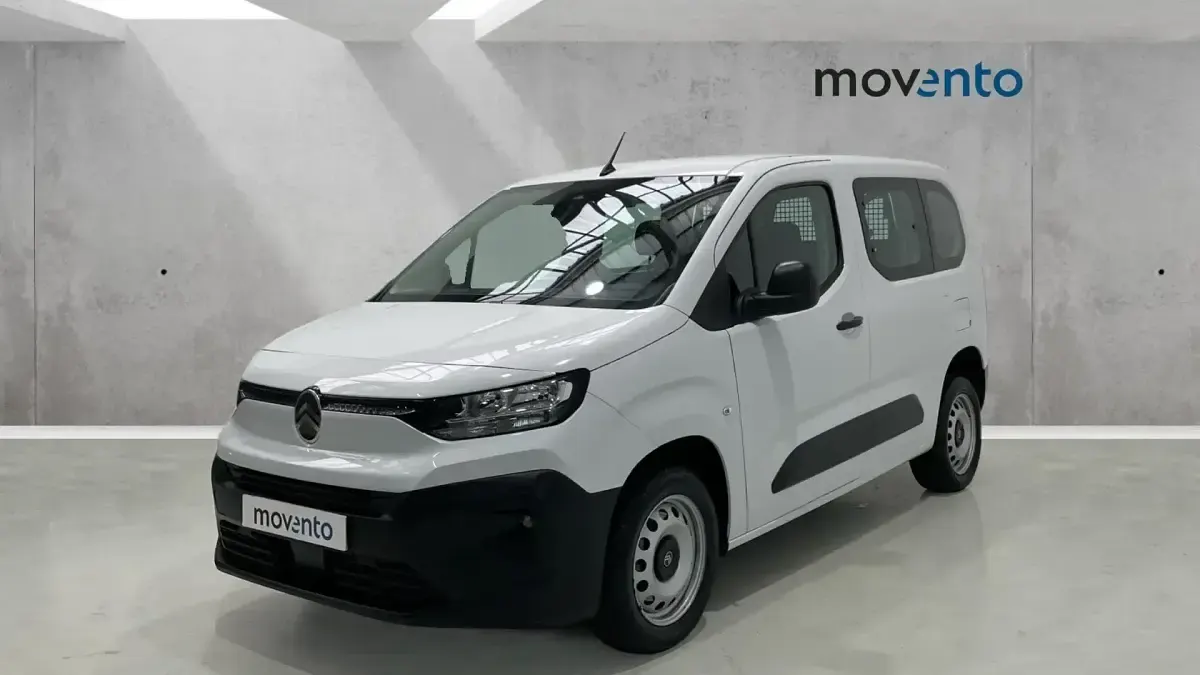Usado Citroën Berlingo 102 CV (75 kW) 2024 Blanco Monovolumen