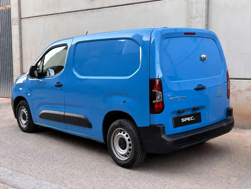 Usado Peugeot Partner Premium 75 CV (55 kW) 2019 Azul Monovolumen