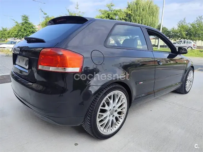 Usado Audi A3 Attraction 150 CV (110 kW) 2007 Negro Utilitario