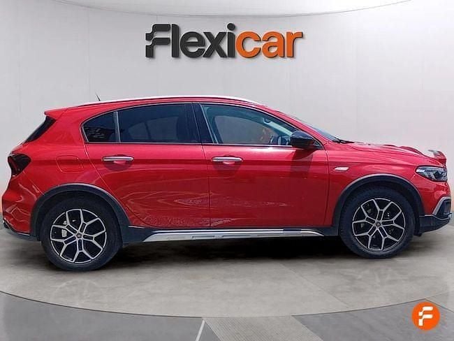 Usado Fiat Tipo 101 CV (74 kW) 2021 Rojo Berlina