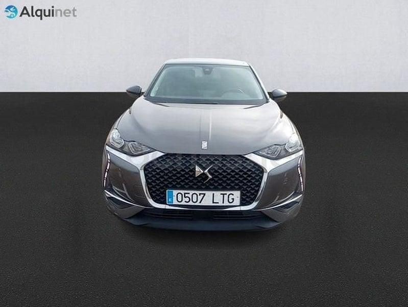 Usado DS Automobiles DS3 Crossback So Chic 110 CV (80 kW) 2021 Gris / plata SUV