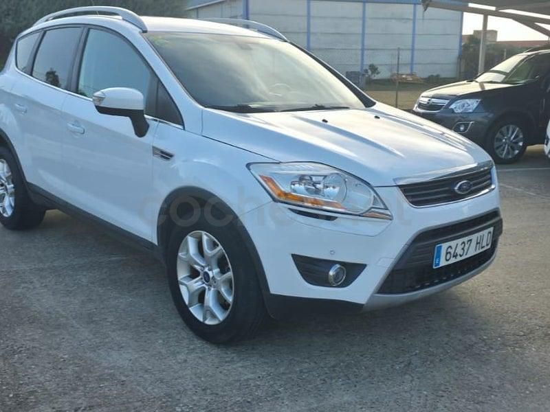 Usado Ford Kuga Titanium 140 CV (102 kW) 2012 Blanco SUV