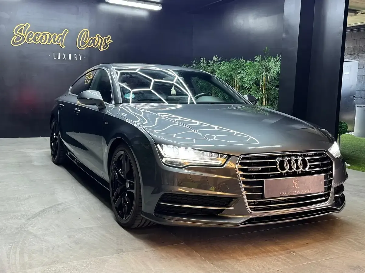 Usado Audi A7 Sportback S-Line 272 CV (200 kW) 2017 Gris Utilitario