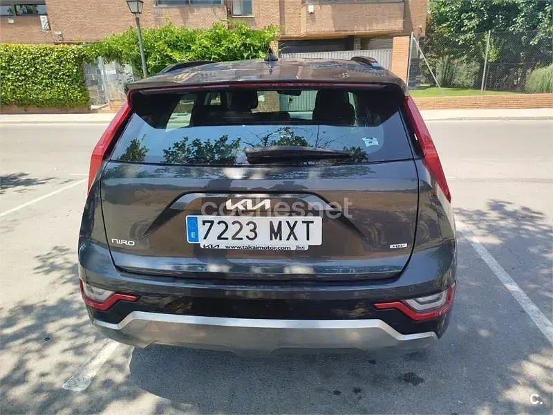 Usado Kia Niro 129 CV (94 kW) 2025 Negro SUV