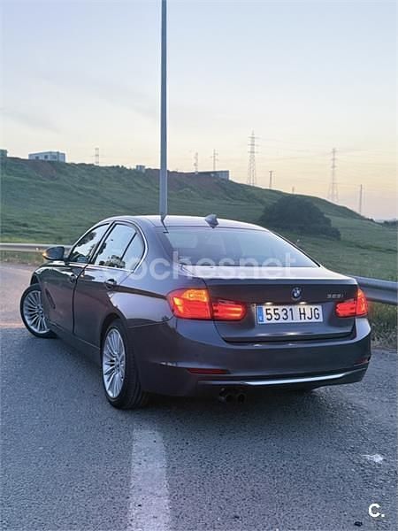 Usado BMW 328 Luxury Line 245 HP (180 kW) 2012 Cinzento Sedan