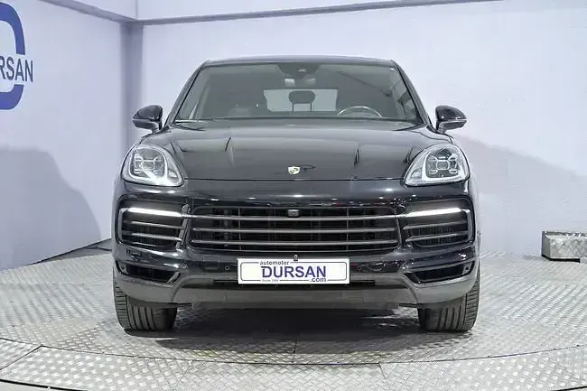 Usado Porsche Cayenne E-Hybrid Platinum Edition 470 CV (345 kW) 2023 Negro SUV